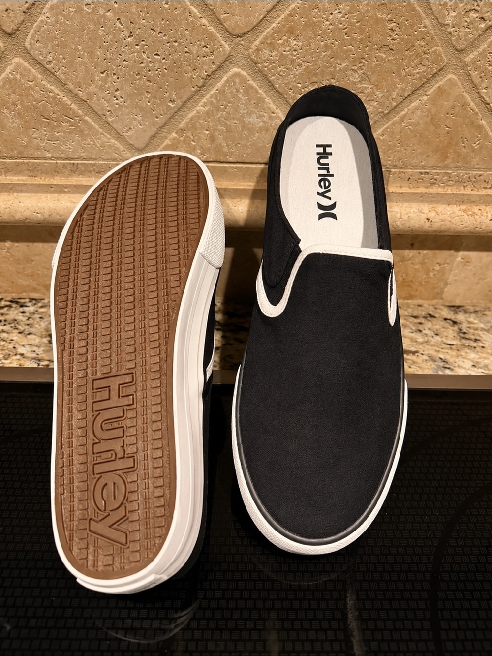 Hurley Women’s Kayo Slip On Mule Sneaker Black Canvas Size 10 M
